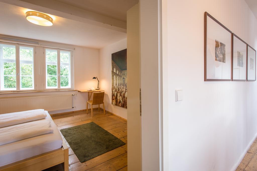 "Goethezimmer" Ferienwohnung Und Zimmer Am Burgplatz Веймар Екстер'єр фото