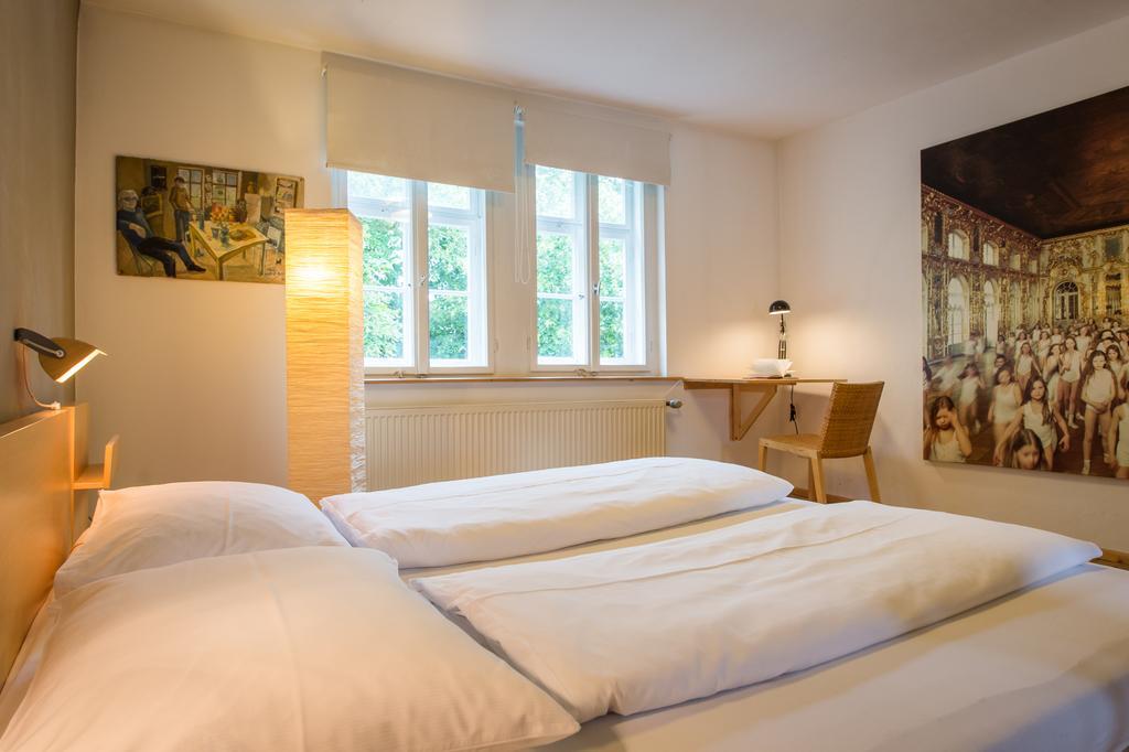 "Goethezimmer" Ferienwohnung Und Zimmer Am Burgplatz Веймар Екстер'єр фото