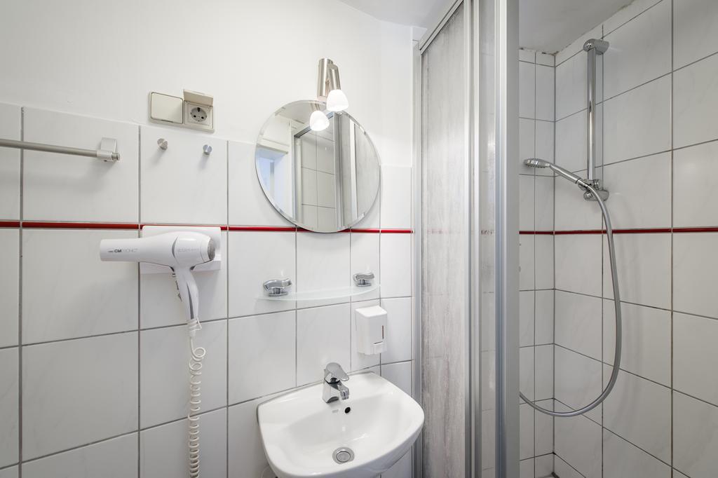 "Goethezimmer" Ferienwohnung Und Zimmer Am Burgplatz Веймар Екстер'єр фото